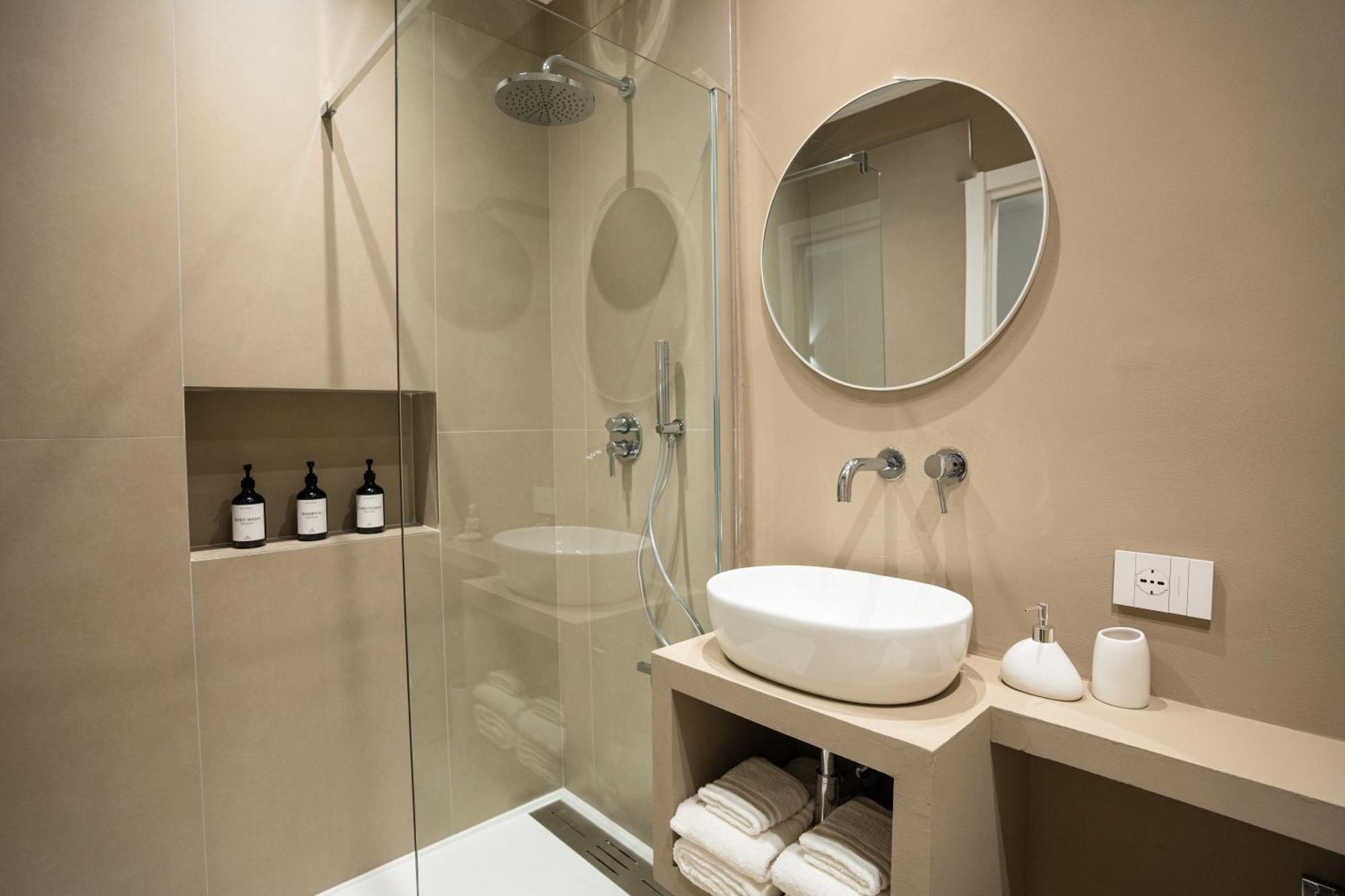 Dalmazia 38 Apartment Bari Luaran gambar